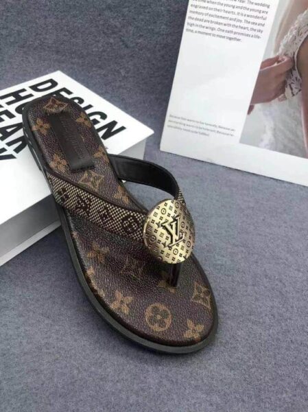 louis vuitton slippers